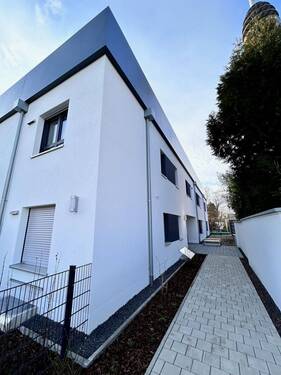 Gepflegter Zugang - 