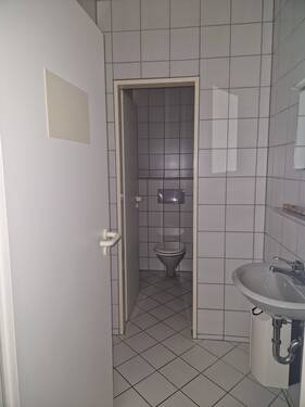 WC 2.jpg - 