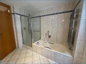 Wanne und Dusche - 