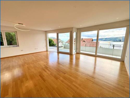 Wohnzimmer - 3 Zimmer Etagenwohnung zur Miete in Bodman-Ludwigshafen