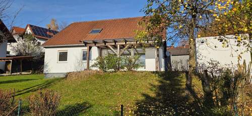 Ansicht2.jpg - 6 Zimmer Einfamilienhaus zur Miete in Rottenburg a. d. Laaber