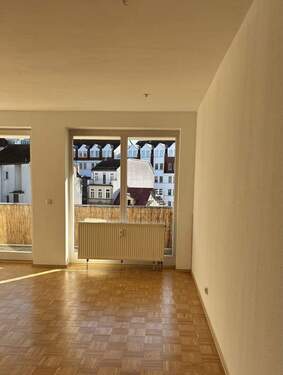 Wohnzimmer - 3 Zimmer Etagenwohnung in Eisenach