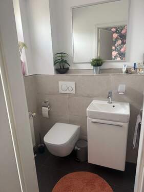 Gäste-WC - 4 Zimmer Reihenendhaus in Kerpen