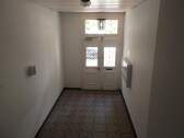 Hauseingang-Treppenhaus - 