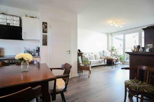 Ess-Wohnzimmer - 2 Zimmer Etagenwohnung in Weiterstadt