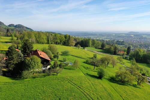 Blick in die Ferne. - 2 Zimmer Mehrfamilienhaus, Wohnhaus in Brannenburg