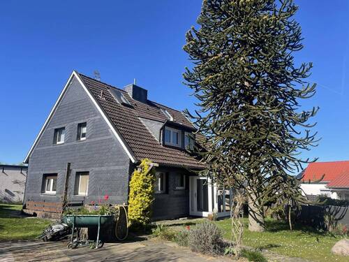 Charmantes Einfamilienhaus - 4 Zimmer Einfamilienhaus in Haan