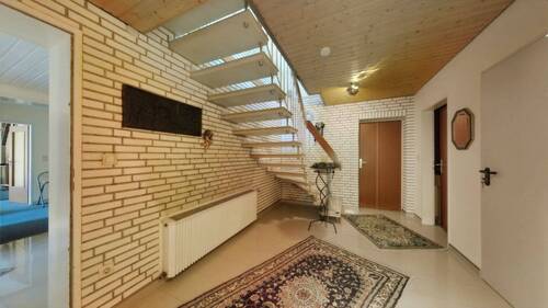 Flur EG - Einfamilienhaus mit 175,00 m&sup2; in Sundern zum Kaufen