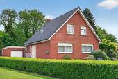 Bild 1 - !!Aufgepasst!! Einfamilienhaus in zentraler Wohnlage von Papenburg OT Untenende