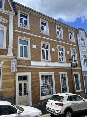 Ansicht Fassade - Saniertes Altbauwohnen mit 2,5 Zimmern und individuellem Grundriss