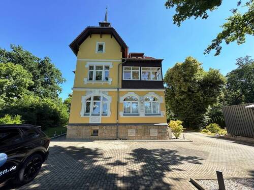 Objektansicht - 9 Zimmer Einfamilienhaus zum Kaufen in Plauen
