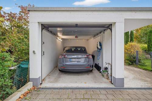 Garage - 