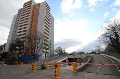 Einfahrt/Ausfahrt Parkdeck - 