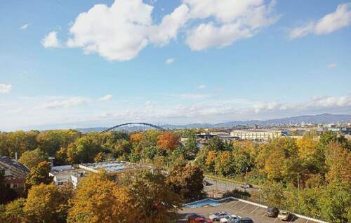 Balkonblick - 2 Zimmer Etagenwohnung zum Kaufen in Frankfurt am Main