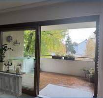 Bezugsfreie, großzügige 4-Zimmer-Wohnung mit Tiefgarage und Balkon in ruhiger Wohnlage in Radolfzell