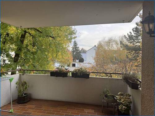 Balkon Südansicht - 4 Zimmer Etagenwohnung zum Kaufen in Radolfzell