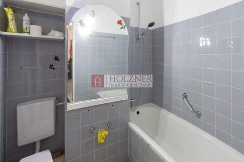 Bad Renovierungsbedürftig - 