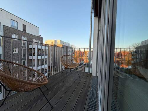 großer Balkon - 