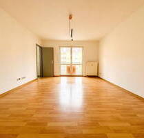 Gepflegte 2-Zimmer-Wohnung mit TG-Duplexstellplatz in zentraler Lage von Fürth