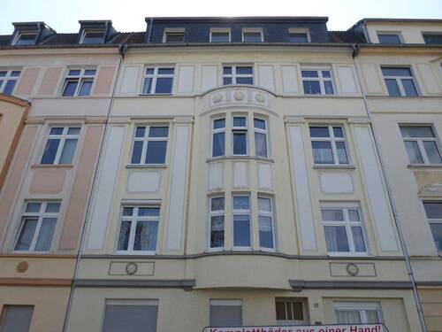 Fassade - 2-Zimmer-EG-Wohnung mit Einbauküche in Dortmund