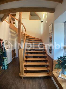 Treppe Zugang Wohnung - 