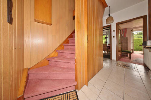 Windfang mit Treppenaufgang - 