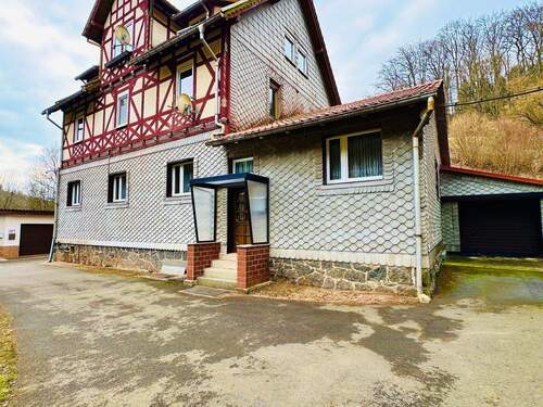  Alleinlage mit Wohnanschrift - 9 Zimmer Mehrfamilienhaus, Wohnhaus zum Kaufen in Trusetal / Laudenbach