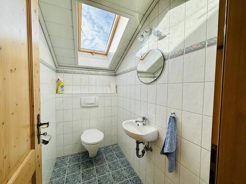 SEPARATES WC DACHGESCHOSS - 