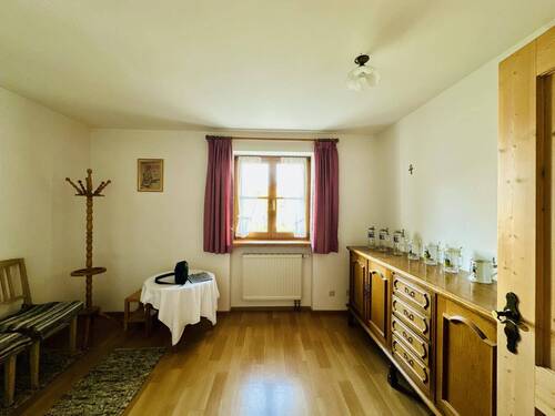 ZIMMER ERDGESCHOSS - 