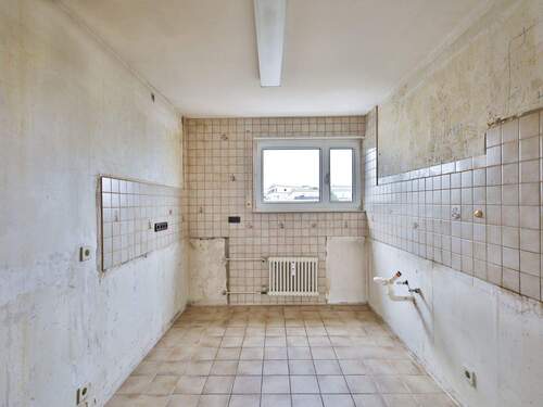 Separate, helle Küche - Etagenwohnung mit 104,00 m² in Böblingen zum Kaufen