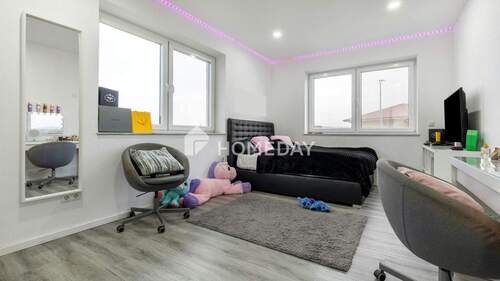 1. OG Kinderzimmer 1 2 - 