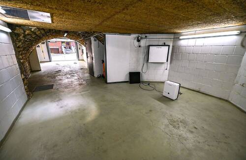 Garage des Wohnhauses - 