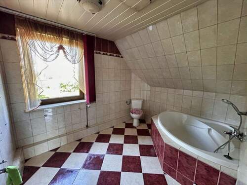 Badezimmer Dachgeschoss - 