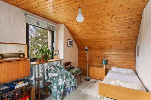 Zimmer im Dachgeschoss - 19,09m² - 