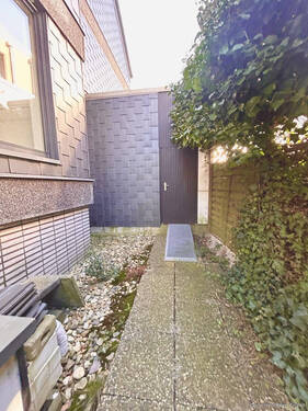 Garagenzugang - 