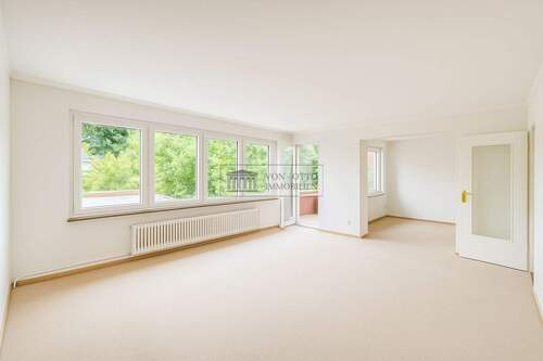 Gemütliches Wohnzimmer - 3 Zimmer Etagenwohnung zum Kaufen in Berlin