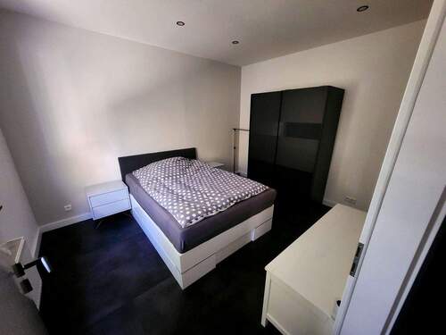 Schlafzimmer
- 3 Zimmer Etagenwohnung in Hilden