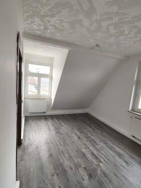 Schlafzimmer Nr.1 - Etagenwohnung mit 75,00 m&sup2; in Zwickau zur Miete