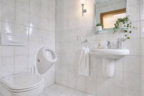 Gäste-WC - Erdgeschoss - 