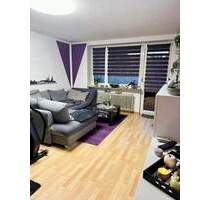 Provisionsfrei! Freiwerdende und gepflegte 4-Zimmer-Wohnung mit schönem Südwestbalkon und ca. 100 qm in Nürnberg Katzwang