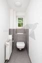 separates WC mit Fenster - 