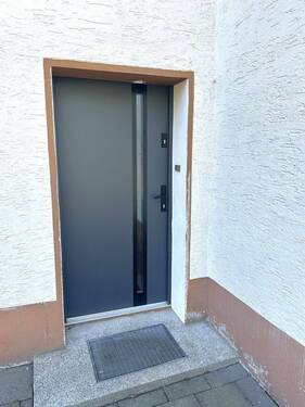 Wohnungstür - 2 Zimmer Etagenwohnung in Halver