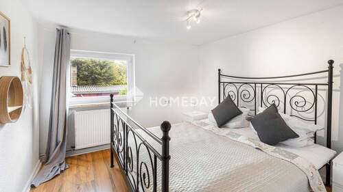 W2 1. OG Schlafzimmer 2 1 - 