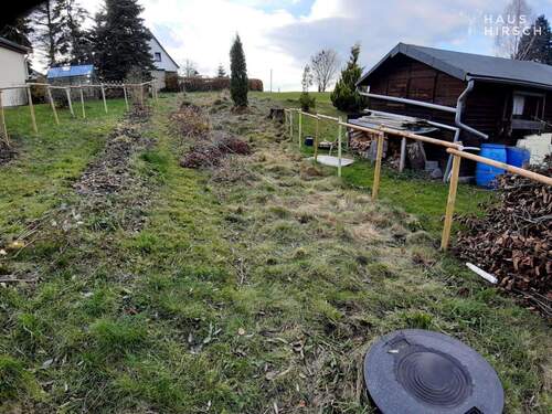 Zufahrtsbreite zum Grundstück - Grundstück in Ebersdorf