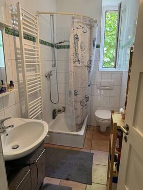 Tageslichtbad mit Dusche - 