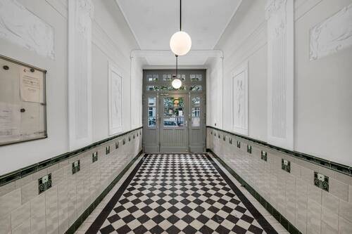 Bild 1 - Helle 3-Zimmer-Altbauwohnung in Toplage von Prenzlauer Berg!