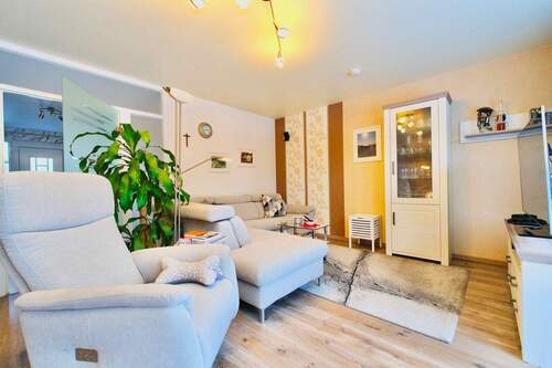 Wohnzimmer - 6 Zimmer Einfamilienhaus in Erkelenz