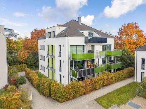 Hausansicht - 4 Zimmer Etagenwohnung zum Kaufen in Ludwigsburg / Pflugfelden