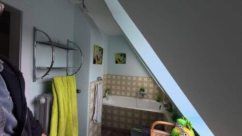 Bad mit Wanne (OG) - 