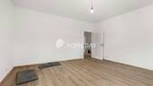 1. OG Schlafzimmer 2 - 